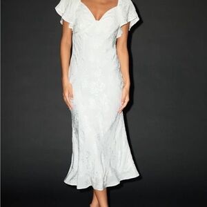 Lulu's White Sweetheart Midi Gown